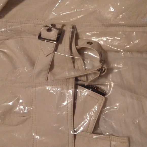 Jacket - Picture 12 of 13